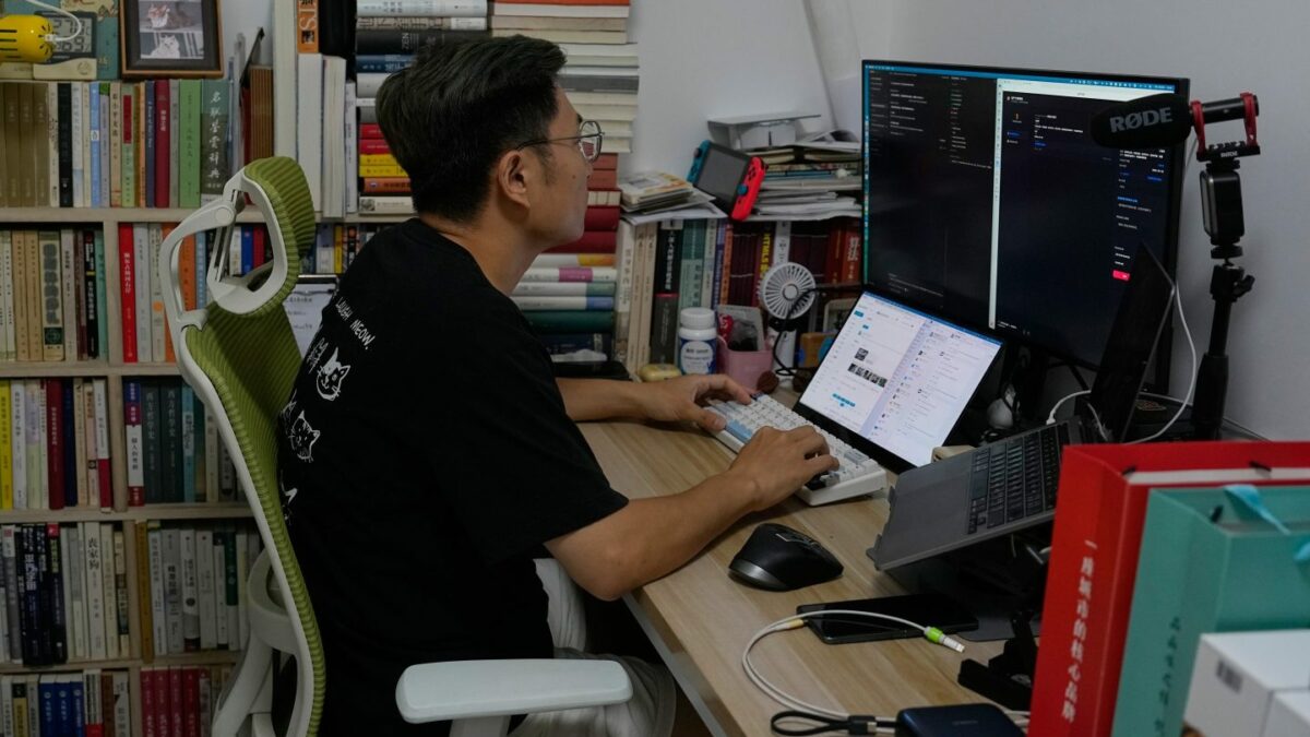 His boss asked if AI could replace human coders. Two weeks later, he and 160 colleagues were laid off in Beijing