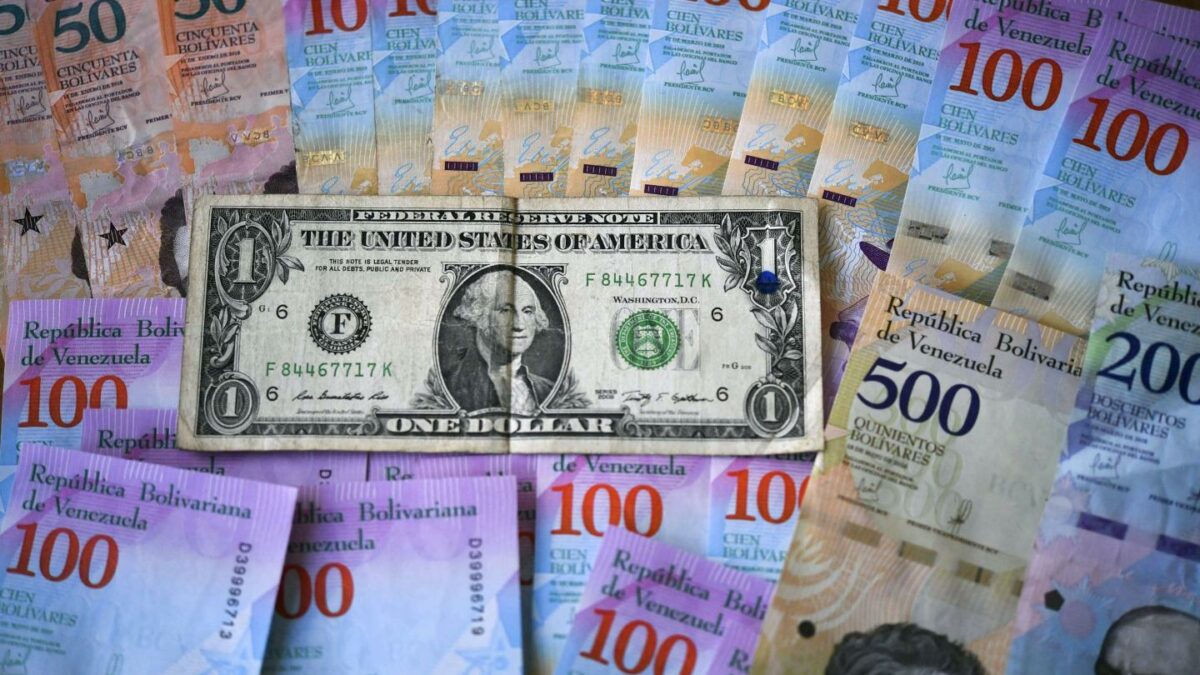 Venezuela abandoning the bolivar and adopting the U.S. dollar would be the biggest currency switch since the advent of the euro, Hanke says