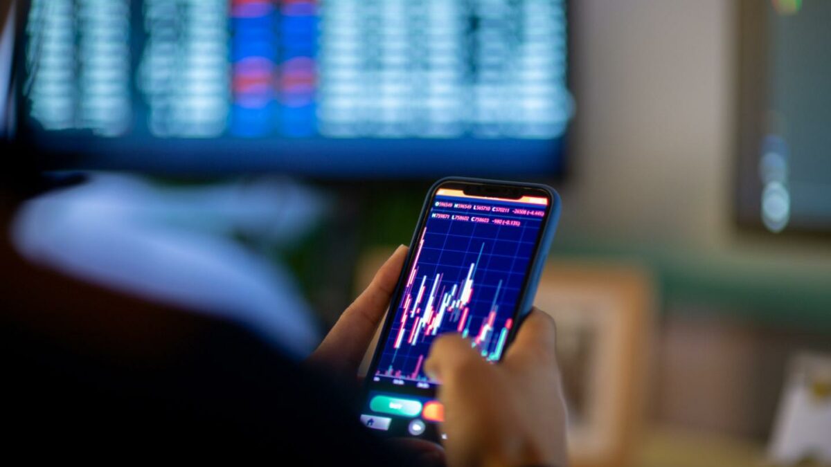 Bitcoin soars to nearly $80,000—but crypto’s new favorite coin, Hyperliquid, is stealing its thunder