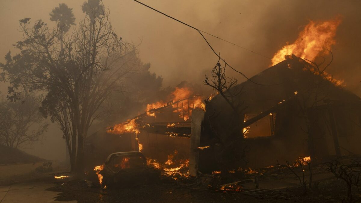 ‘Everything we own is gone’: Over 90,000 people in Reno evacuated amidst ‘human-caused’ wildfire
