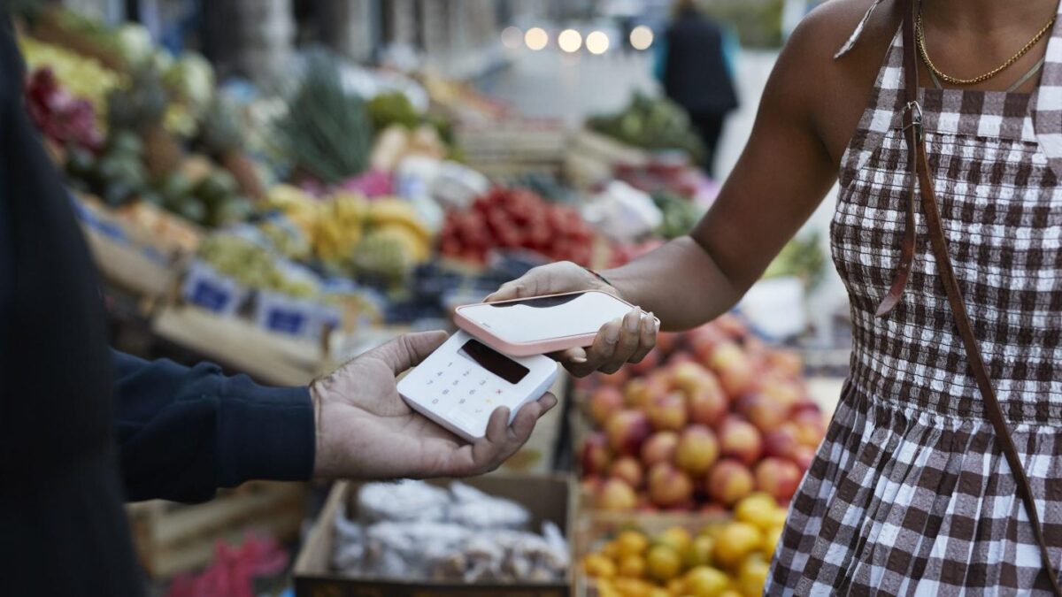 Scammers are taking advantage of tap-to-pay processes.