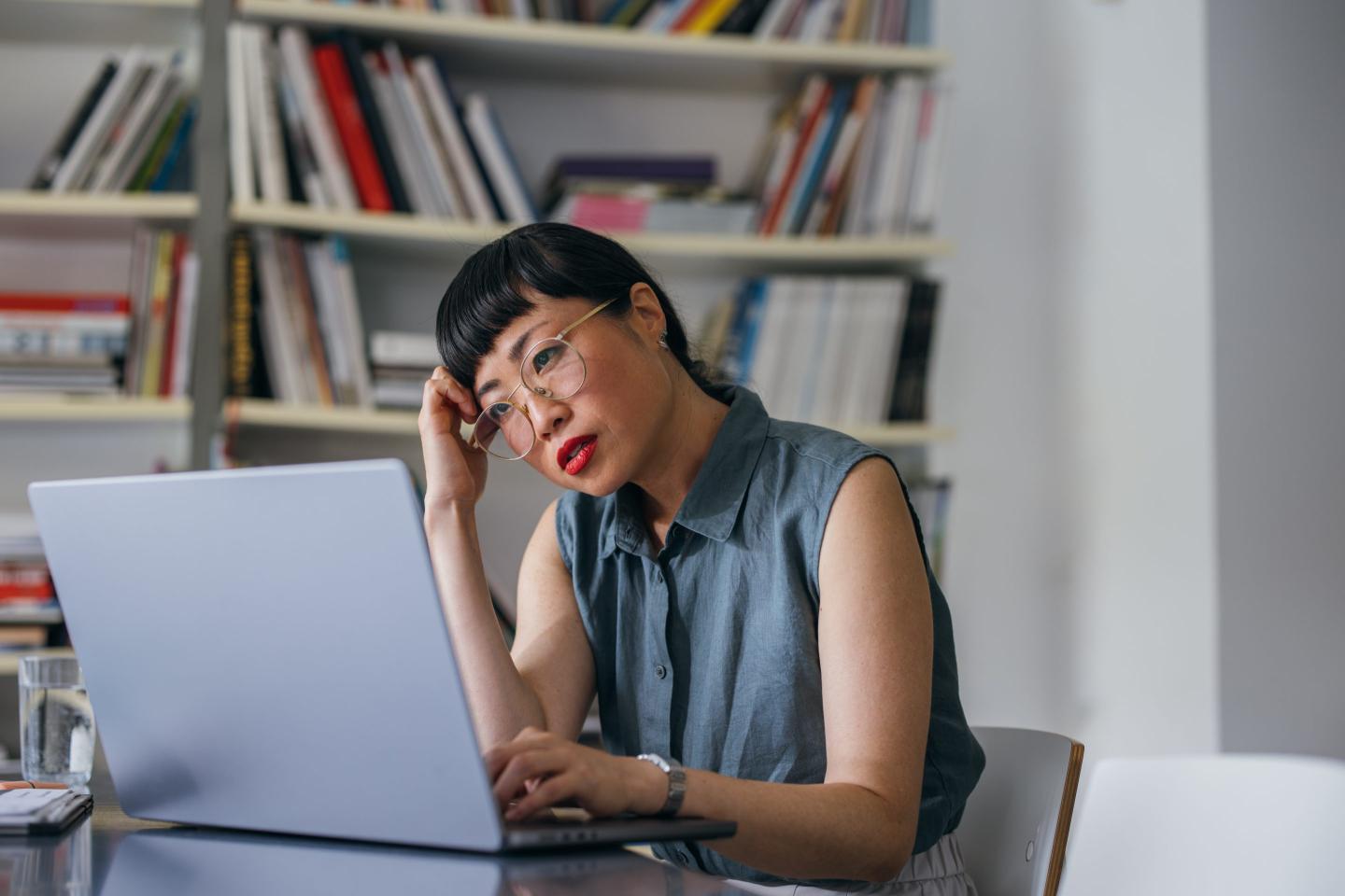 Woman AI worker disappointed