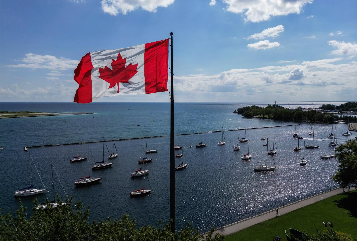 Canada and Asia already have the trade agreements, expert agencies, joint business councils and chambers of commerce to facilitate the flow of goods and services. Yet with all this support, too few business people—on either side of the Pacific—know what’s going on.